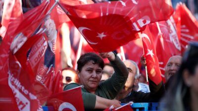 ANTALYA (AA) – CHP Genel Başkanı Özgür Özel, "Emekliler meydana