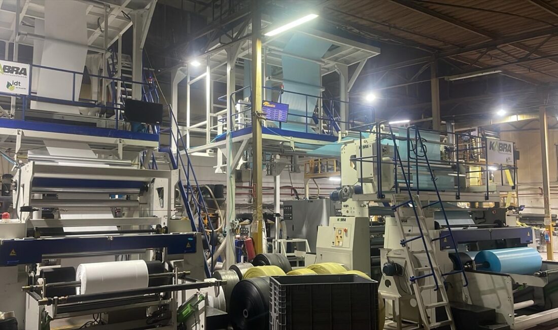 ANTALYA (AA) – İstanbul'da yaklaşık 20 yıl önce çöp torbası