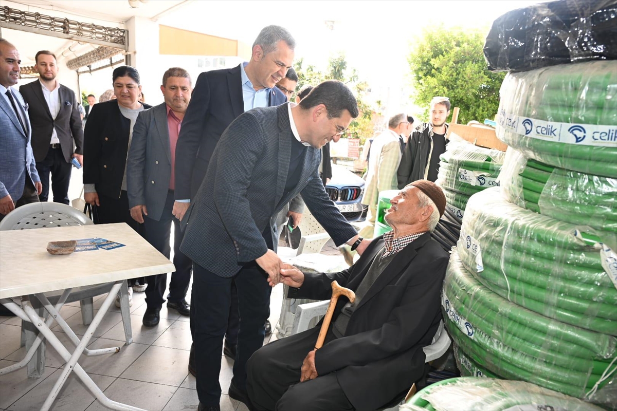 Cumhur İttifakı Antalya Büyükşehir Belediye Başkan adayı Tütüncü, seçim çalışmalarını Alanya'da sürdürdü