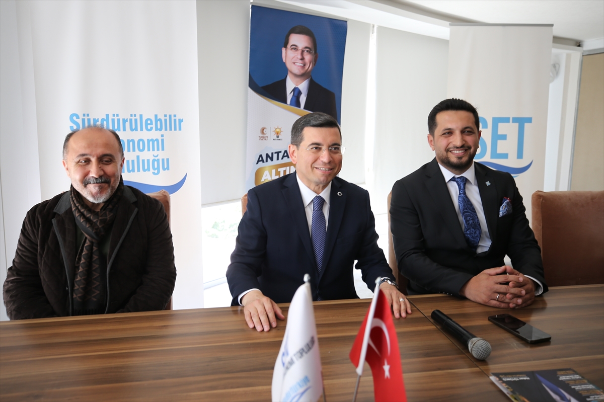 Cumhur İttifakı Antalya Büyükşehir Belediye Başkan Adayı Tütüncü, ulaşımla ilgili projelerini anlattı: