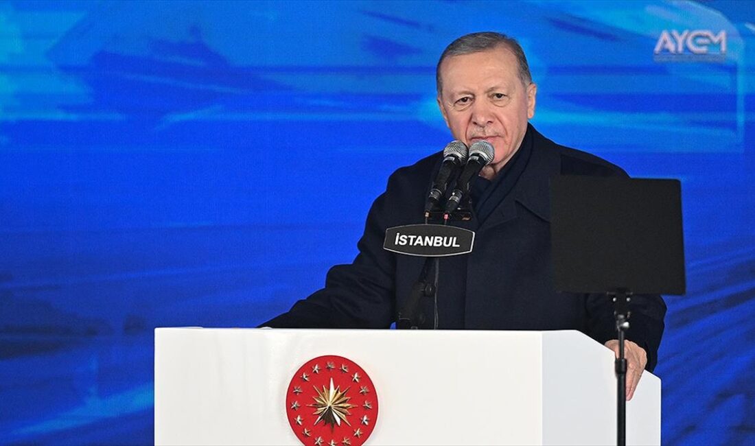 Cumhurbaşkanı Recep Tayyip Erdoğan, Bakırköy Sahil-Bahçelievler-Güngören-Bağcılar Kirazlı Metro Hattı'nın açılışını