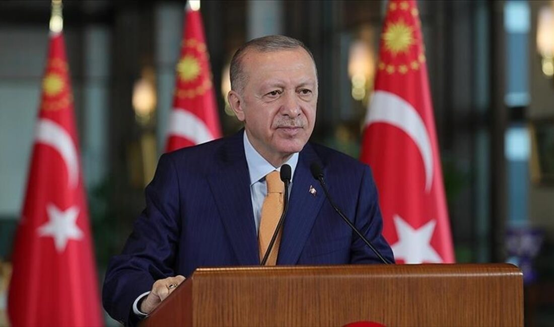 Cumhurbaşkanı Erdoğan, "Çalışan, üreten, yaşamak için olduğu kadar yaşatmak için