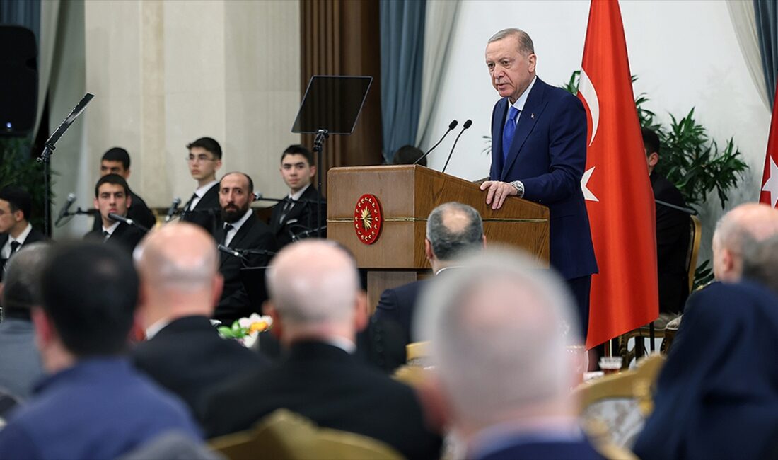 Cumhurbaşkanı Erdoğan, "Terör örgütlerine karşı verdiğimiz mücadele esasen milli bir