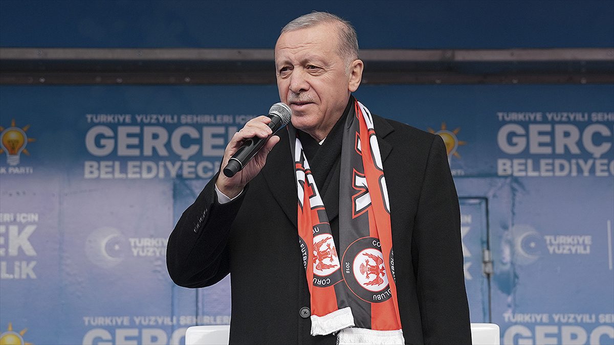 Cumhurbaşkanı Erdoğan, "Türkiye'yi, bölücü terör belasından kurtarıncaya kadar mücadelemizi devam