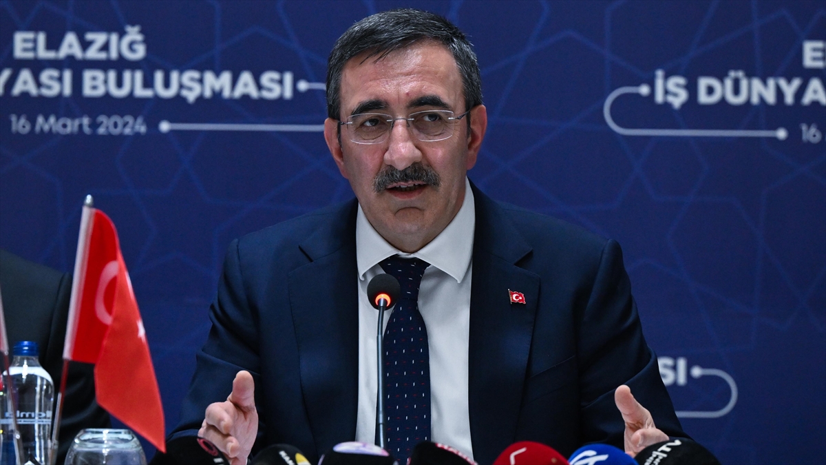 Cumhurbaşkanı Yardımcısı Cevdet Yılmaz, "Şimdi bu huzur ve güven ortamında