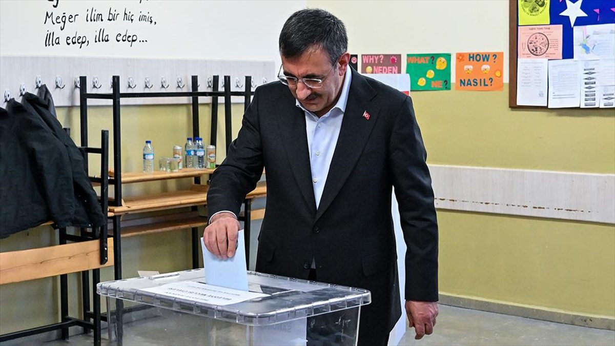 Cumhurbaşkanı Yardımcısı Cevdet Yılmaz, katılımı yüksek, huzur ve güven içinde