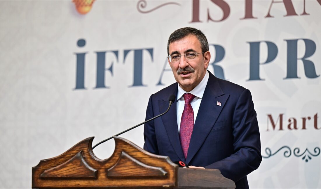 Cumhurbaşkanı Yardımcısı Yılmaz, "Rakamlar ortada. İstanbul'un çok ciddi yatırımlara ihtiyacı