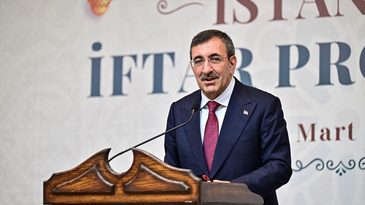 Cumhurbaşkanı Yardımcısı Yılmaz, "Rakamlar ortada. İstanbul'un çok ciddi yatırımlara ihtiyacı