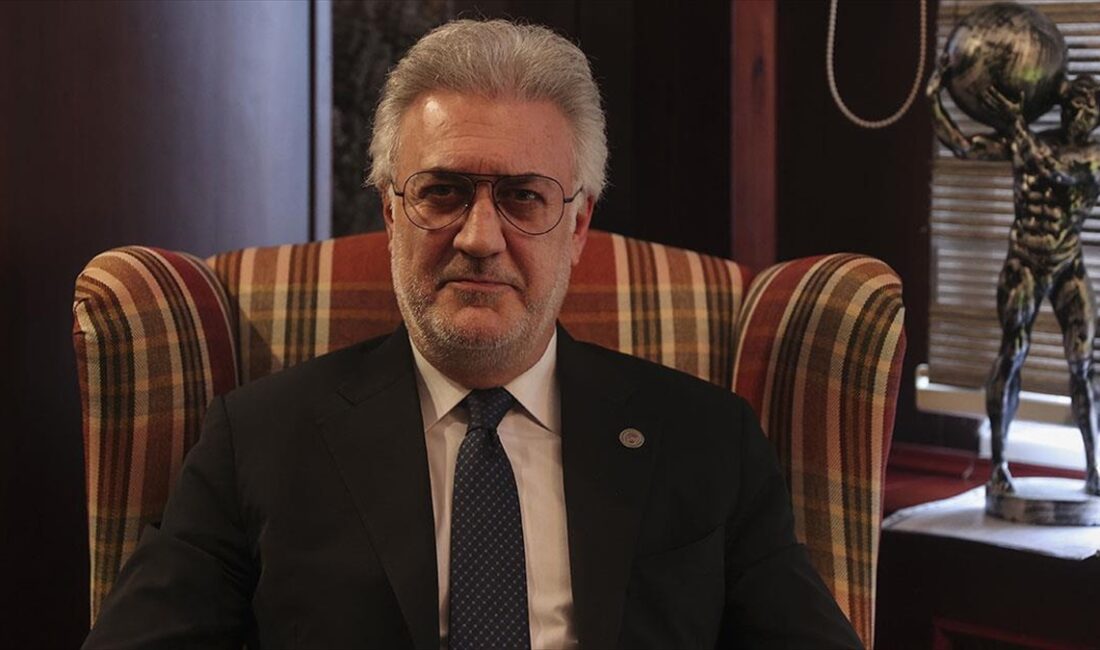 Devlet Tiyatroları (DT) Genel Müdürü Tamer Karadağlı, en büyük hayallerinden
