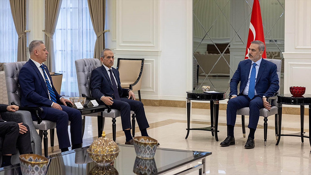 Dışişleri Bakanı Hakan Fidan, Bağdat'ta Irak Türkmen Cephesi Başkanı Hasan