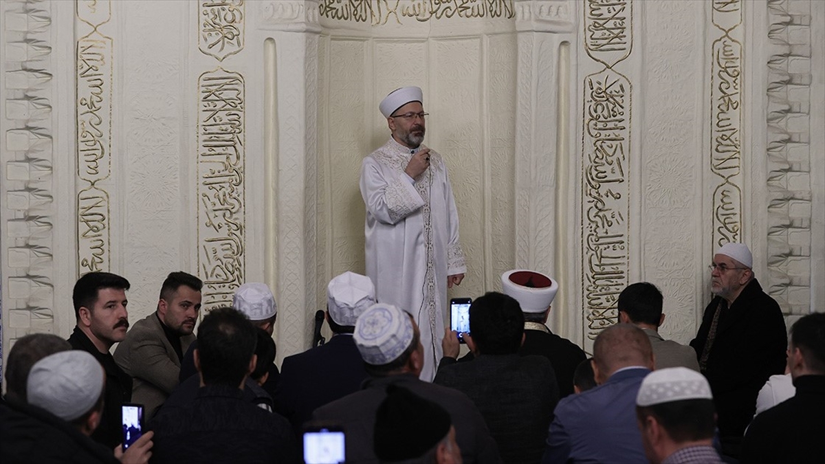 Diyanet İşleri Başkanı Ali Erbaş, "Mübarek aylar, mübarek günler ve