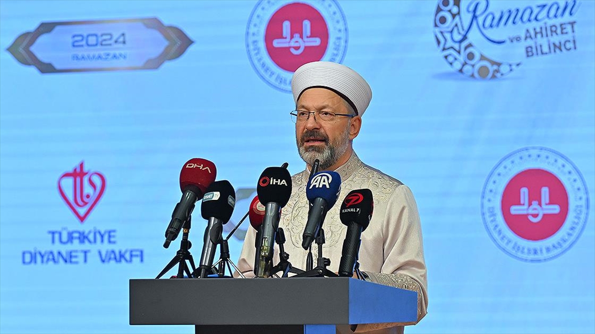 Diyanet İşleri Başkanı Ali Erbaş, ramazanda ülkenin her köşesinde "Ramazan