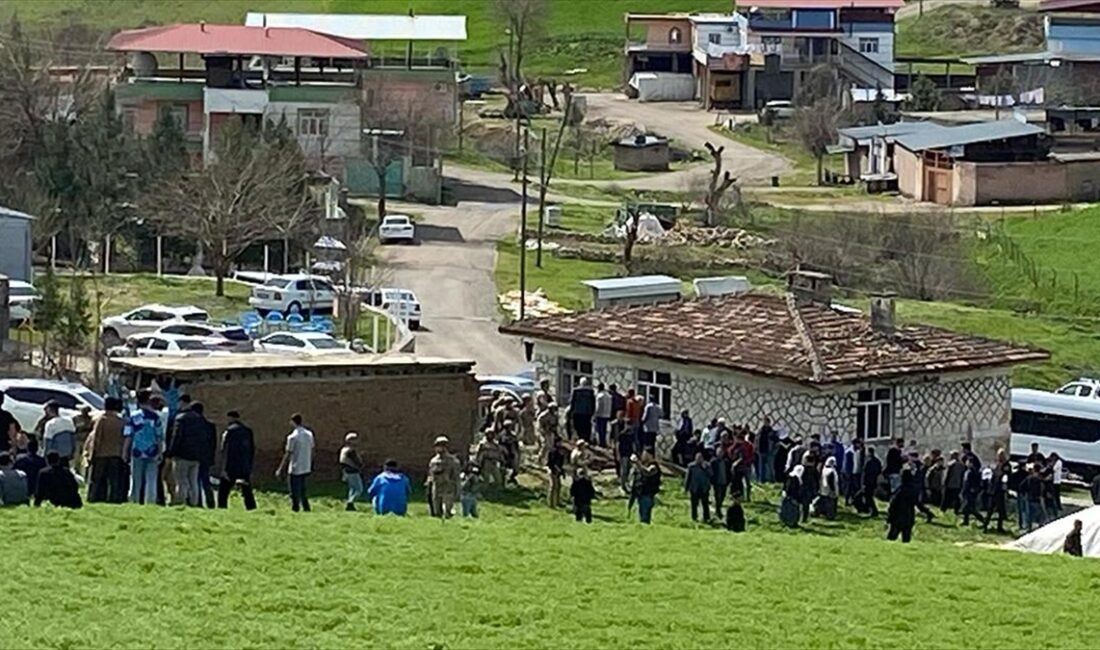 Diyarbakır'ın merkez Sur ilçesinin kırsal Ağaçlıdere Mahallesi'nde iki grup arasında