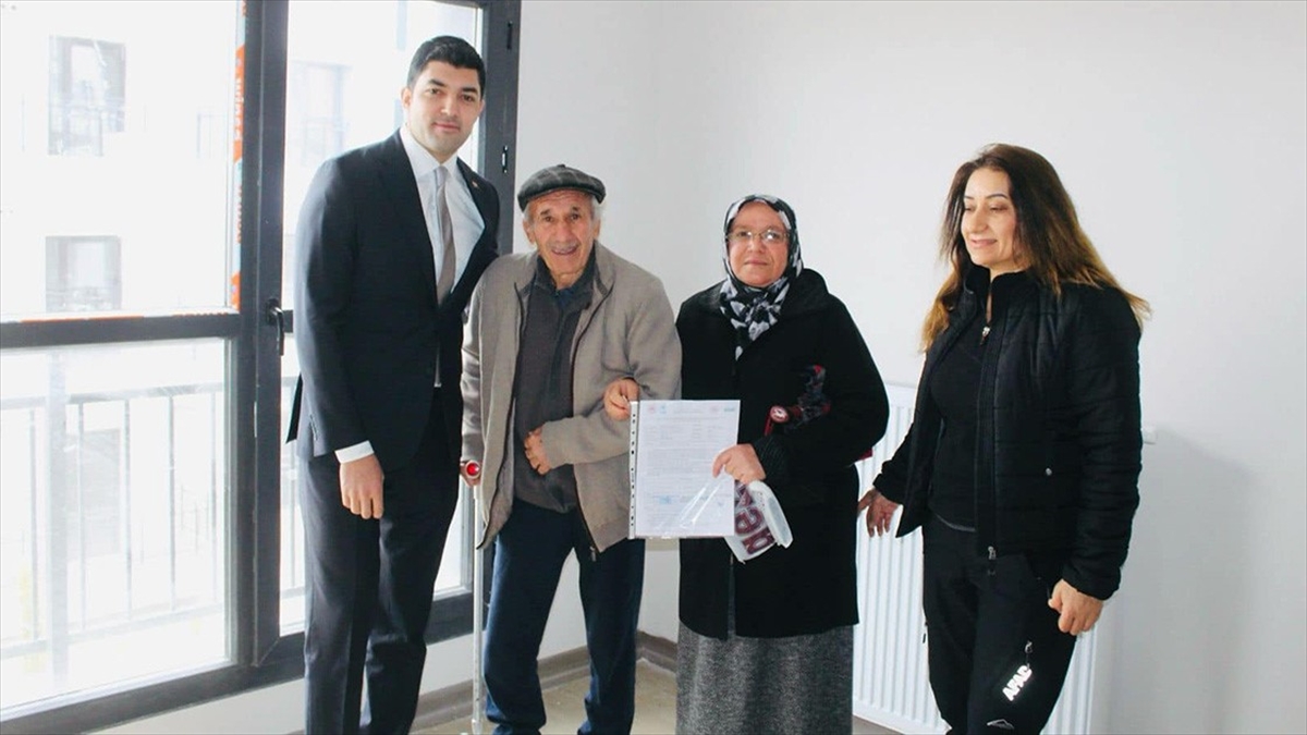 Malatya'nın Doğanşehir ilçesinde, 1. etap kalıcı deprem konutlarının anahtar teslimine