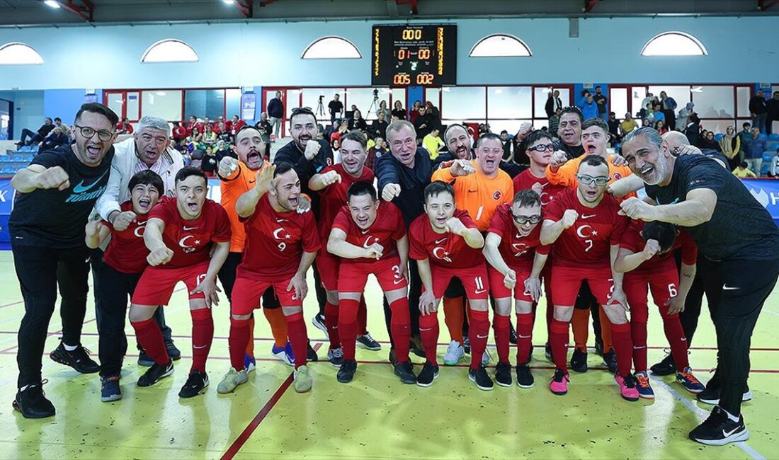 Down Sendromlu Futsal Milli Takımı, Antalya'da düzenlenen 2. Down Sendromlular