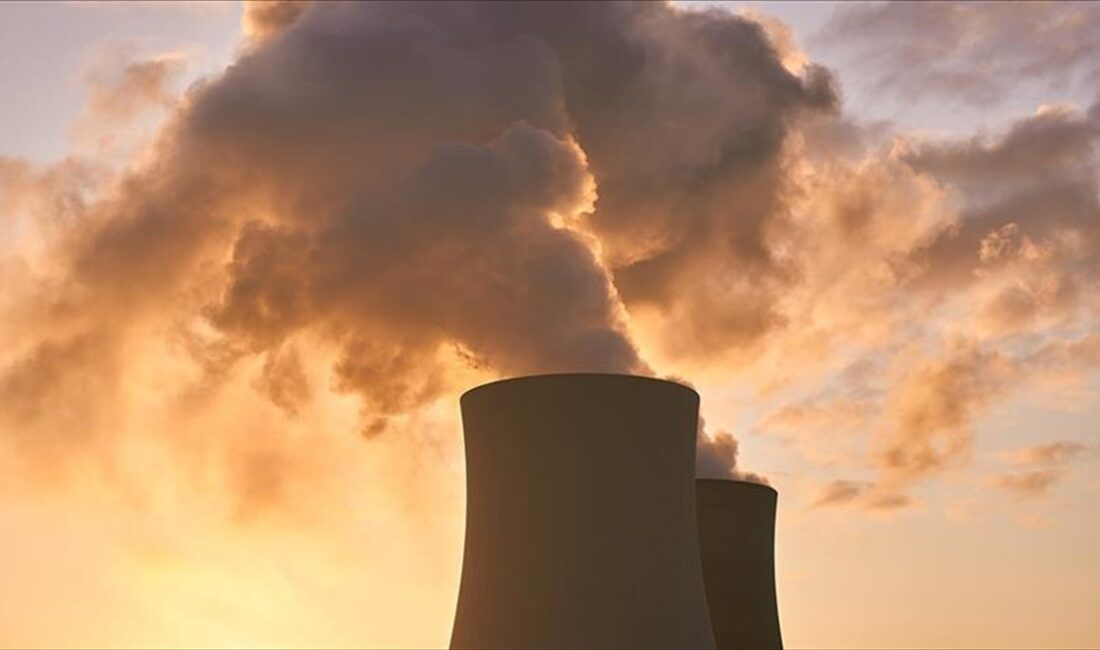 Dünyada 12 ülke 2030'a kadar 62 bin 300 megavatlık nükleer