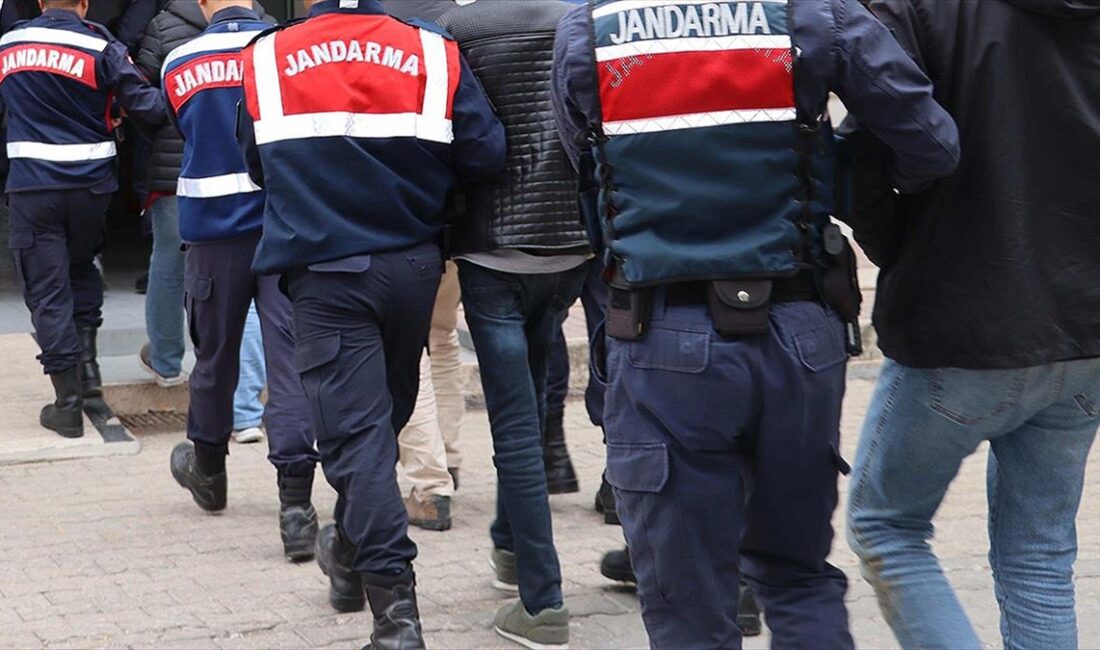 Edirne'de yurt dışına kaçmaya çalışan terör örgütleri FETÖ, PKK ve