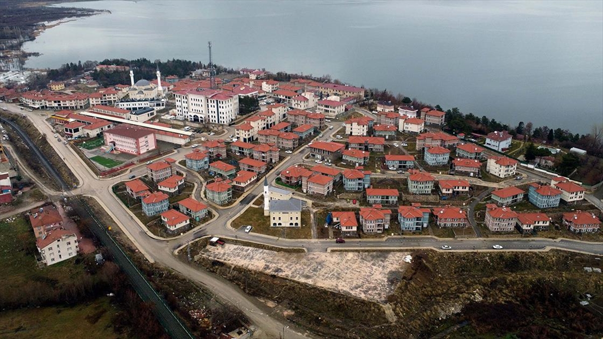 Elazığ'da 4 yıl önce meydana gelen depremin merkez üssü Sivrice'nin