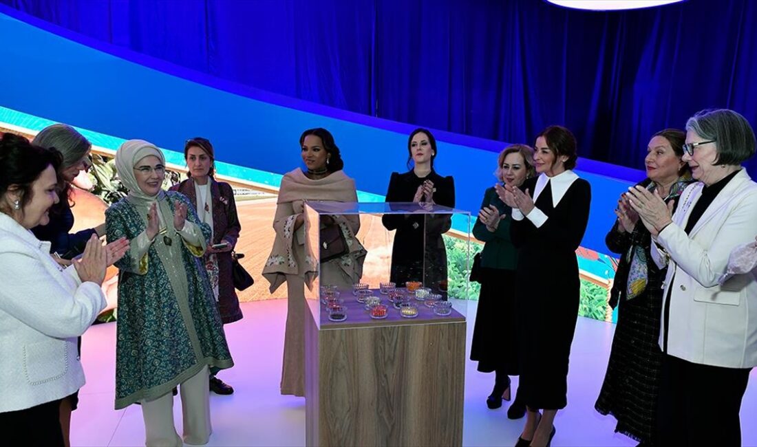 Cumhurbaşkanı Recep Tayyip Erdoğan'ın eşi Emine Erdoğan, Antalya Diplomasi Forumu'na