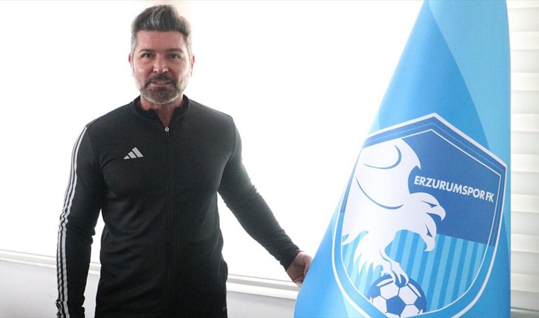 Trendyol 1. Lig ekiplerinden Erzurumspor FK'nin teknik direktörü Hakan Kutlu,