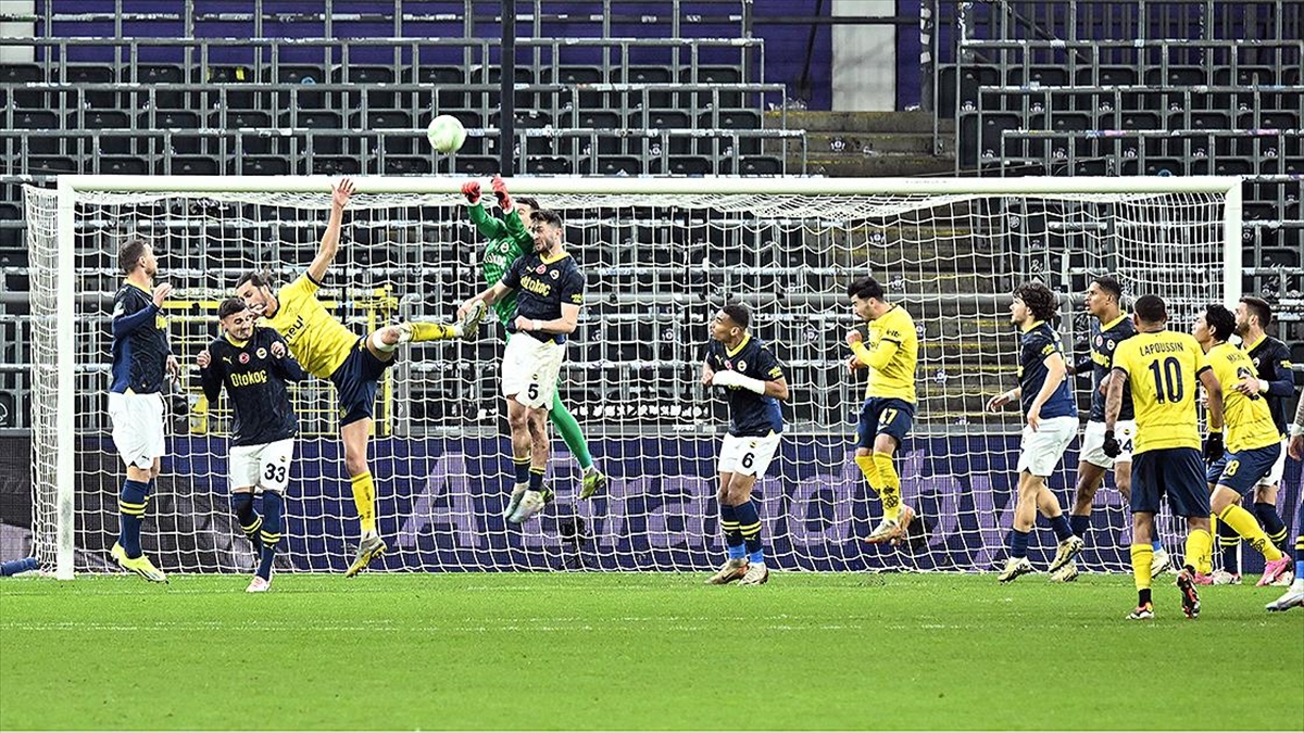 UEFA Avrupa Konferans Ligi son 16 turu rövanş maçında yarın