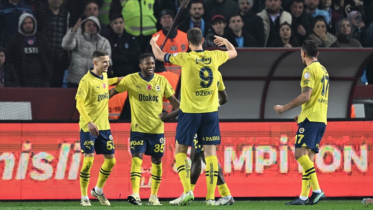 Avrupa futbolunda ulusal ve uluslararası arenada mücadele eden 8 takım,