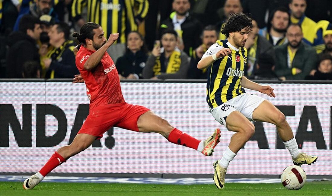 Trendyol Süper Lig'in 29. haftasında Siltaş Yapı Pendikspor'u konuk eden