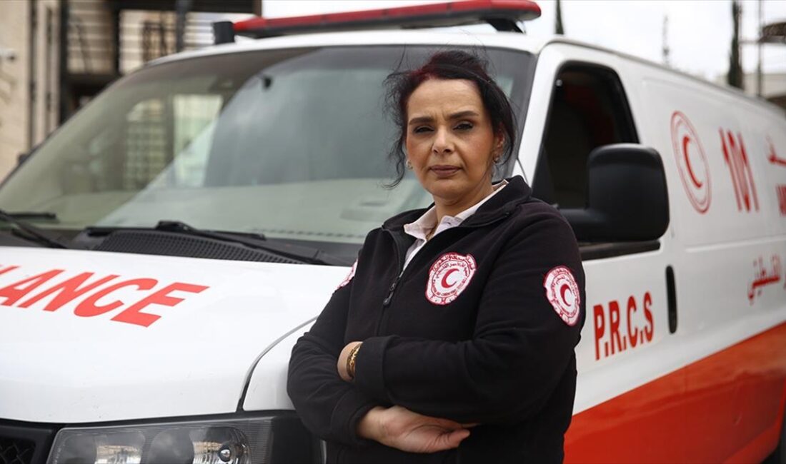 Ambulans şoförü Safiye Bilbasi, "Kadınlar gününden konuşuyorsak en çok kendini