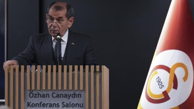 İSTANBUL (AA) – Galatasaray Kul&uuml;b&uuml; Başkanı Dursun &Ouml;zbek, sarı-kırmızılı kul&uuml;b&uuml;n