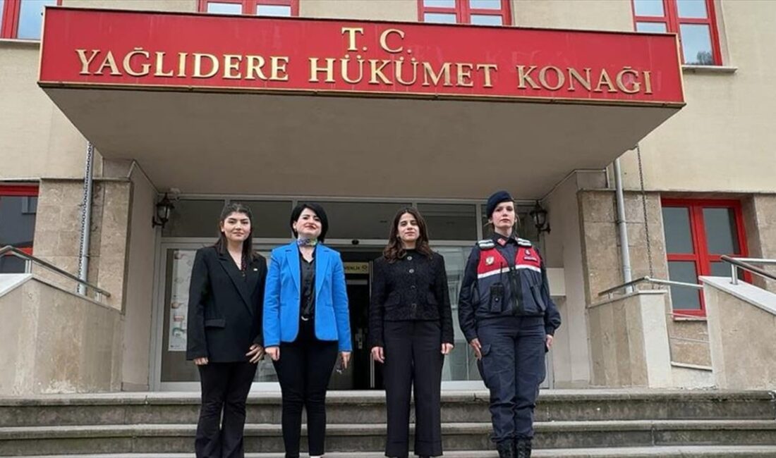 Giresun'un 15 bin 744 nüfuslu Yağlıdere ilçesinde kamu kurumlarında kaymakam