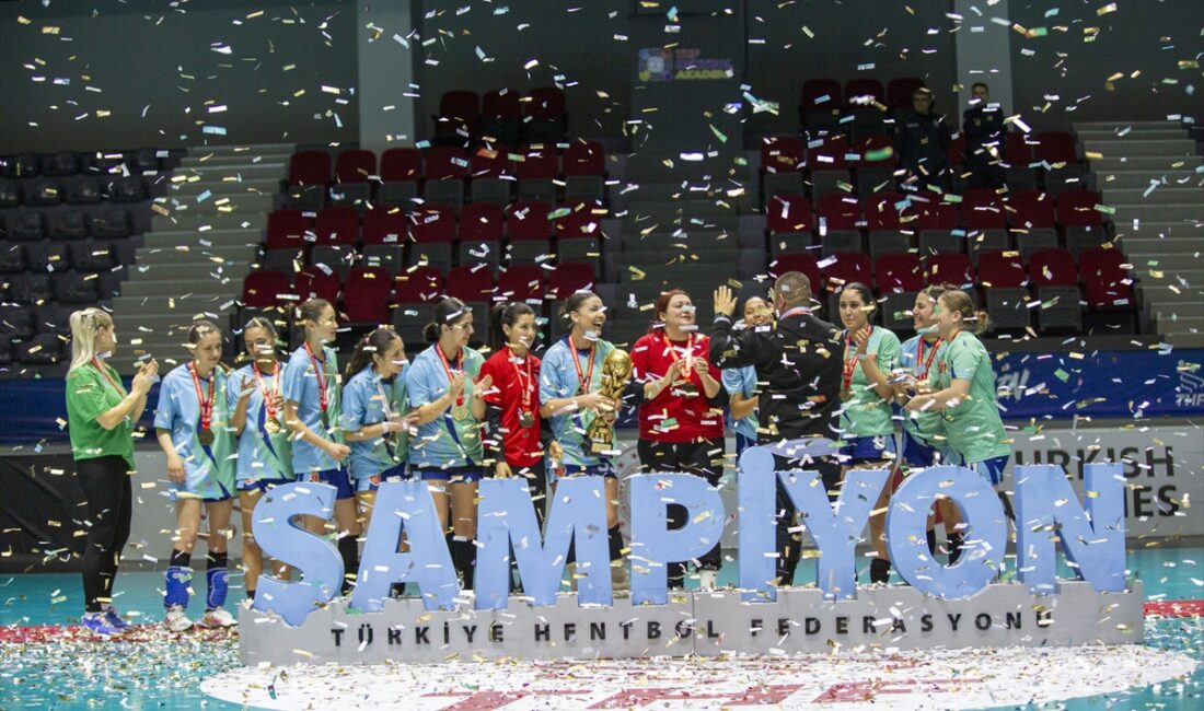 ANKARA (AA) – Hentbol Kadınlar 2. Ligi'nde Kepez Belediyespor şampiyonluğa