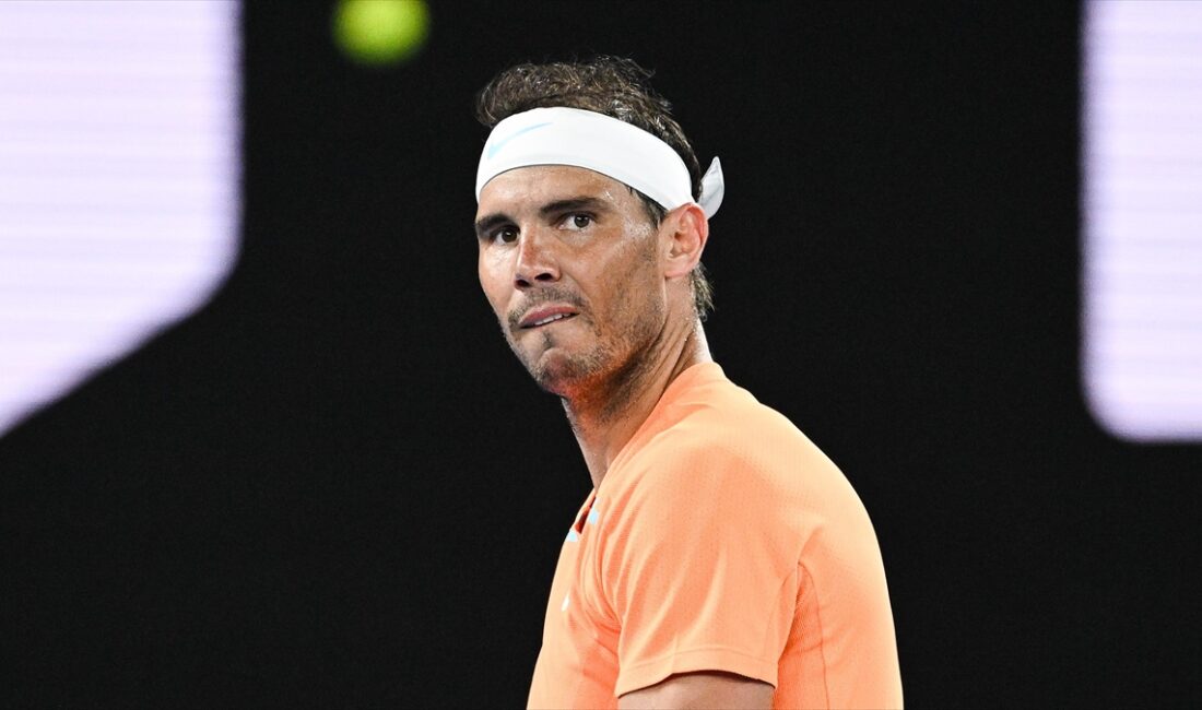 İspanyol tenisçi Rafael Nadal, Indian Wells Turnuvası'ndan çekildiğini duyurdu.
