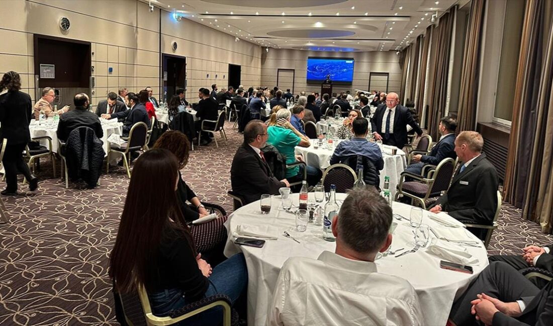 İsviçre'deki Türk sivil toplum kuruluşlarının başkan ve yöneticileri, Türk Hava