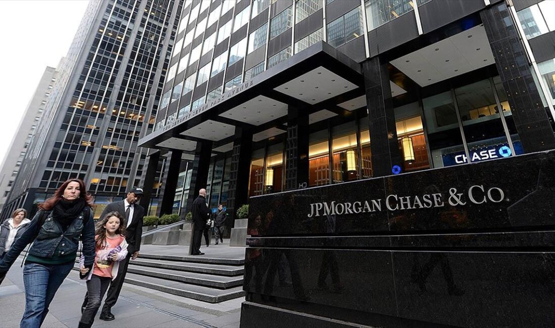 ABD'nin büyük bankalarından JPMorgan Chase'e ticari izleme programındaki eksiklikler nedeniyle