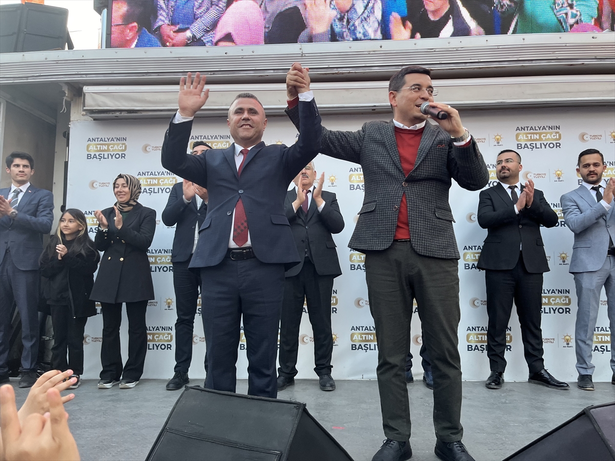 Kumluca'da Cumhur İttifakı Seçim Koordinasyon Merkezi açıldı