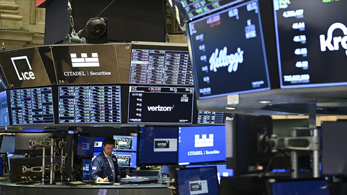 Japonya Merkez Bankası'nın yaklaşık 10 yılın ardından negatif faiz dönemine
