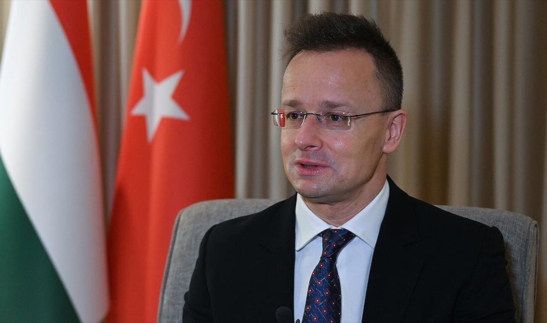 Antalya Diplomasi Forumu ile ilgili AA'ya konuşan Macaristan Dışişleri Bakanı