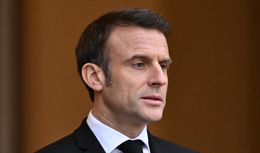 Fransa Cumhurbaşkanı Emmanuel Macron, hayatına son vermek isteyen yetişkinleri kapsayan,