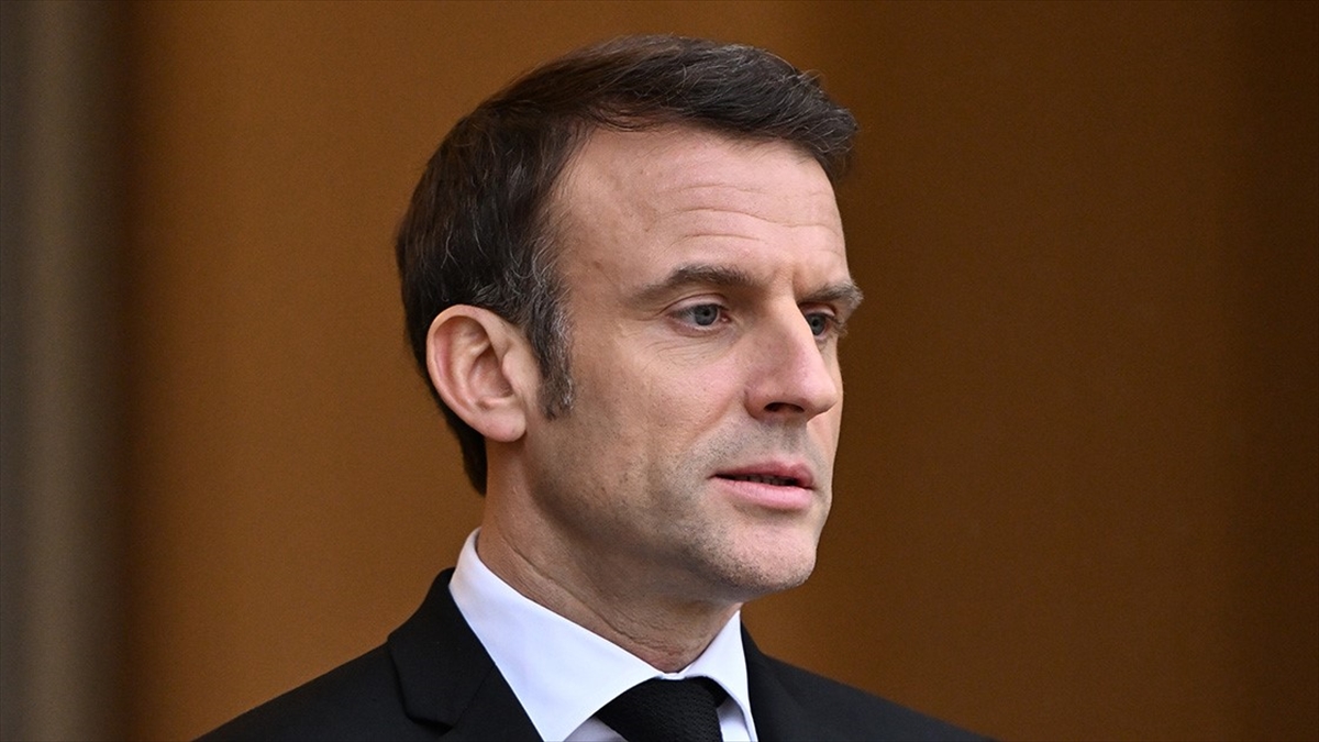 Fransa Cumhurbaşkanı Emmanuel Macron, hayatına son vermek isteyen yetişkinleri kapsayan,
