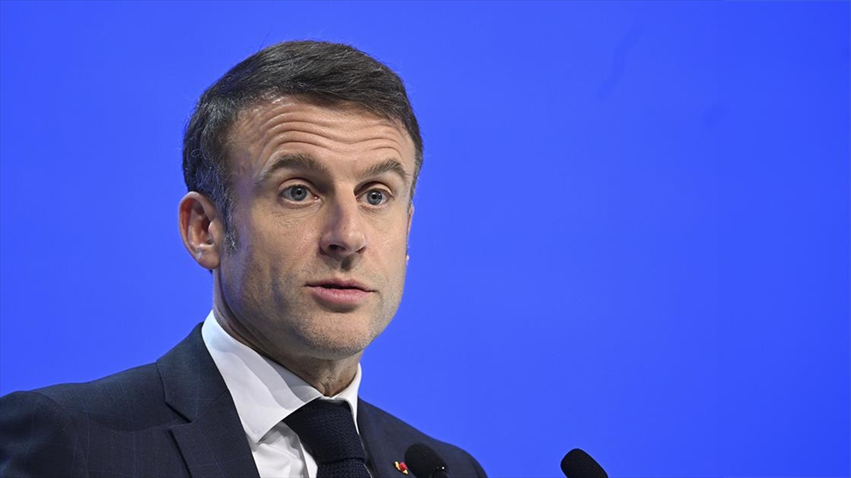 Fransa Cumhurbaşkanı Emmanuel Macron, rakip olarak nitelendirdiği Rusya'nın Ukrayna-Rusya savaşını