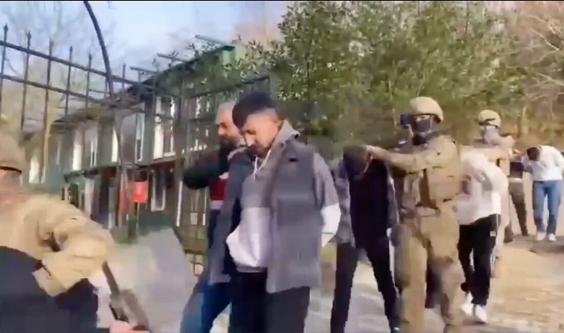 Bakan Yerlikaya, 5 ilde düzenlenen "Mahzen-16" operasyonlarında, elebaşları dahil 63