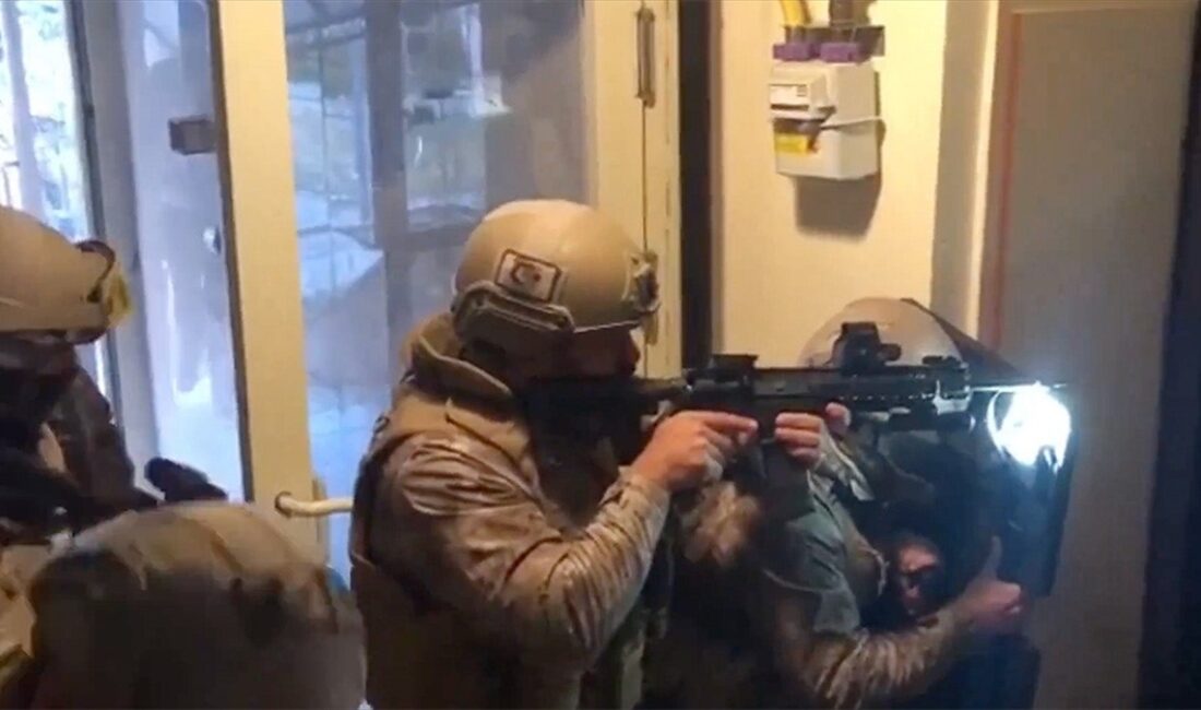 İçişleri Bakanı Ali Yerlikaya, 6 ilde eş zamanlı olarak düzenlenen