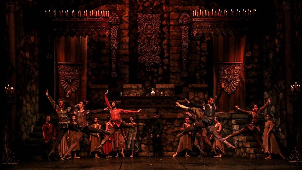 Mersin Devlet Opera ve Balesi (MDOB) "Hamlet" balesini sanatseverlerle buluşturacak.