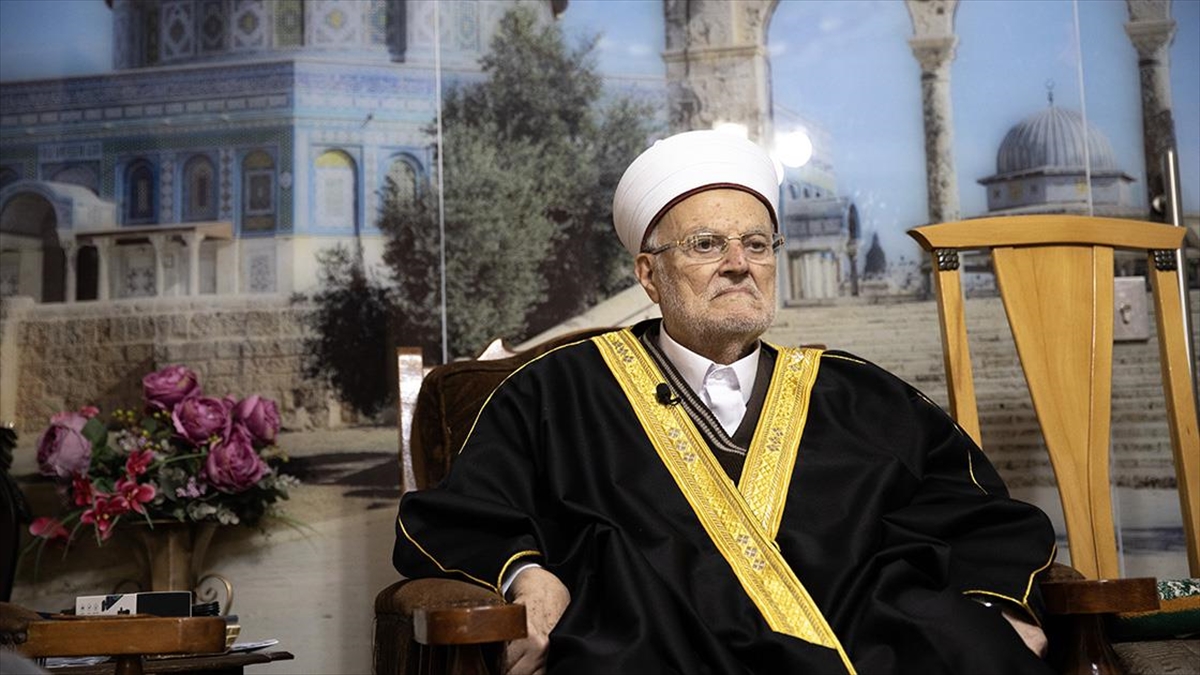 Şeyh İkrime Sabri, İsrail'in ramazanda Mescid-i Aksa'da "şaşırtıcı uygulamalara başvurabileceğini"