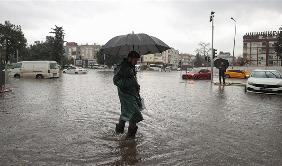 Yurdun doğu kesimlerinde kuvvetli sağanak bekleniyor.