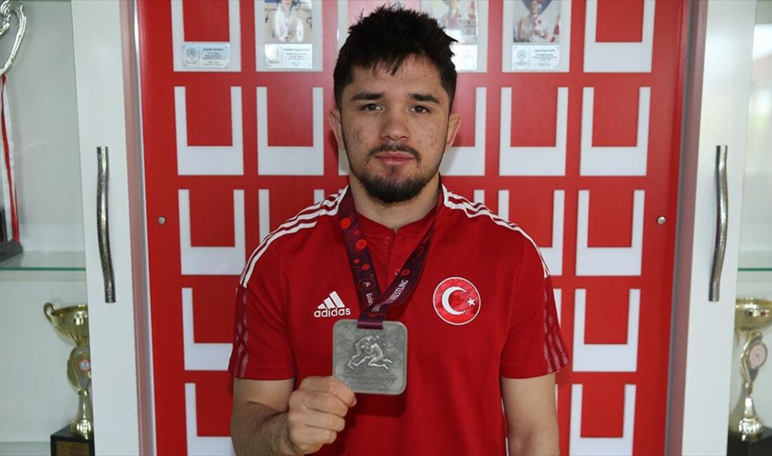 23 yaşındaki ay-yıldızlı sporcu Muhammet Karavuş, "Mayıs ayındaki eleme maçlarını