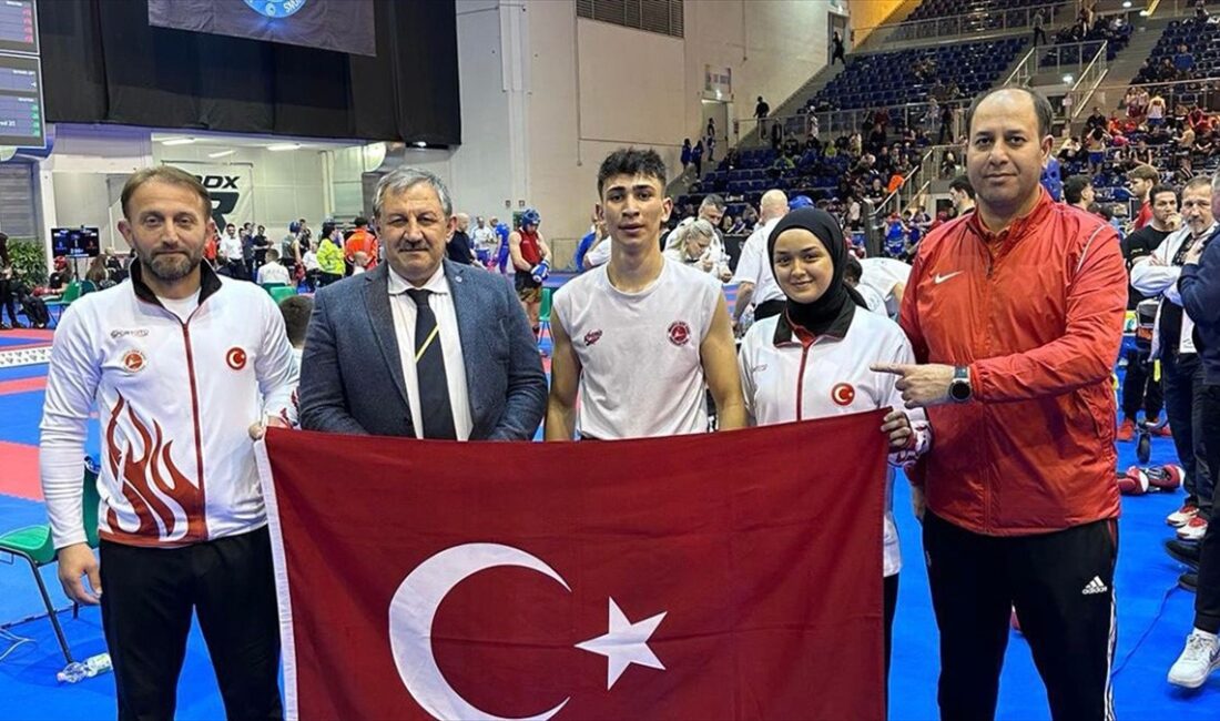 Milli sporcular, İtalya'da düzenlenen Kick Boks Dünya Kupası'nda 14 madalya