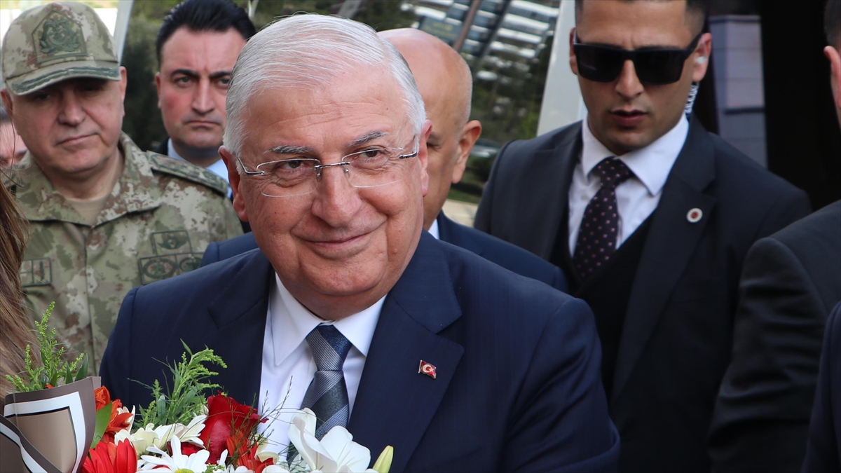 Bakan Güler, "Bağdat gezisine gittiğimizde de Irak yönetimi (PKK'yı) hem