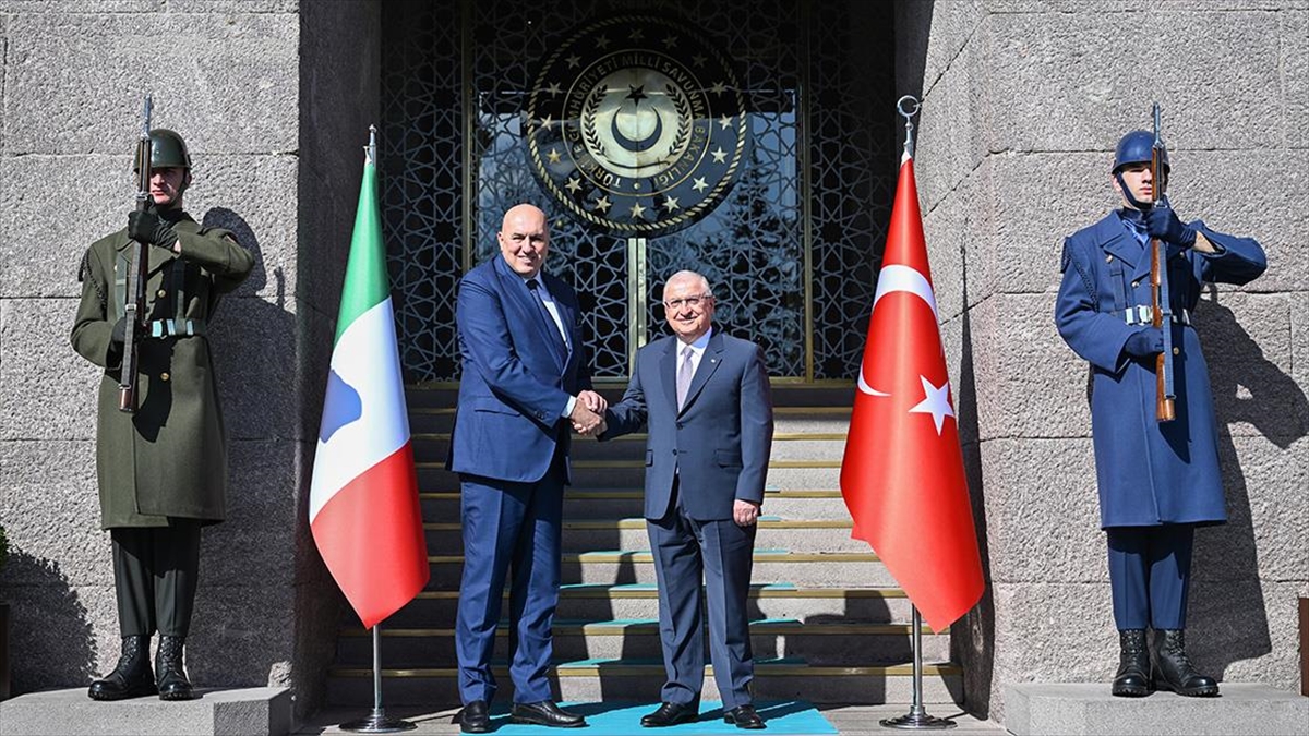 Milli Savunma Bakanı Yaşar Güler, İtalya Savunma Bakanı Guido Crosetto