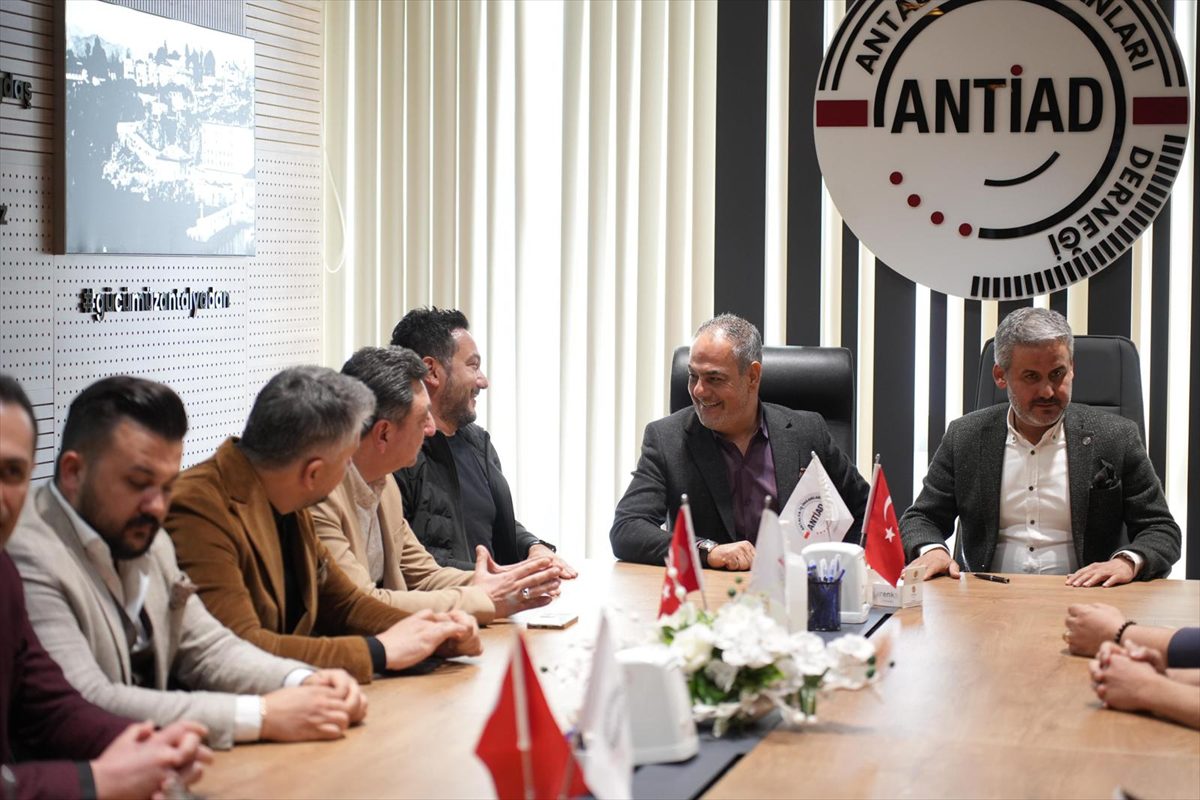 ANTALYA (AA) – Cumhur İttifakı'nın Muratpaşa Belediye Başkan adayı Özdemir